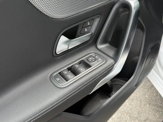 Mercedes-Benz A-Klasse 200 2018 Benzine 30