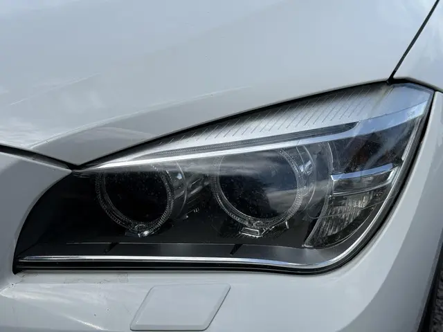 BMW X1 sDrive20i Business 2014 Benzine 32