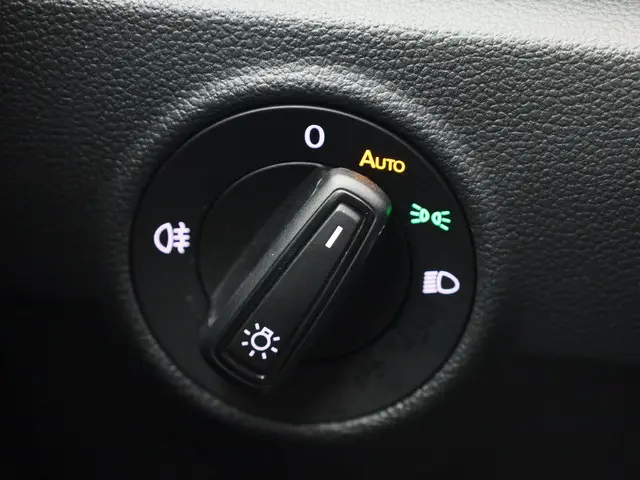 Volkswagen T-Roc 1.0TSI/110PK Life 2023 Benzine 22