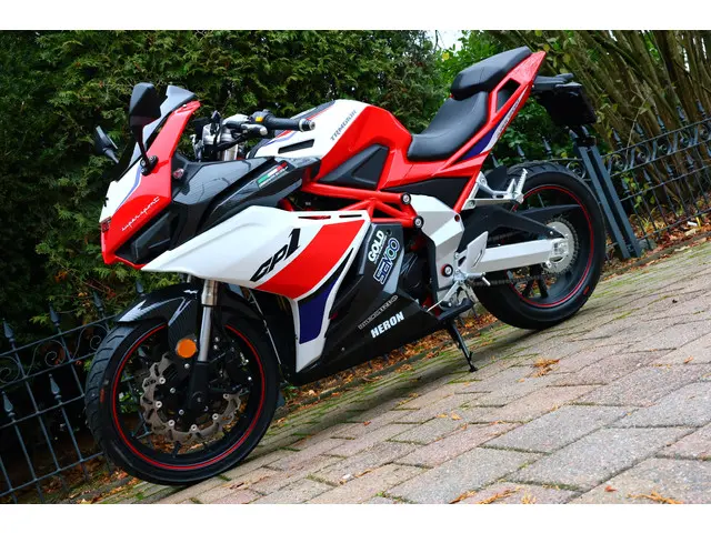 Yamaha YZF R125 TRMOTOR 125 GP-ONE [A1 A2] 2026 Benzine 3