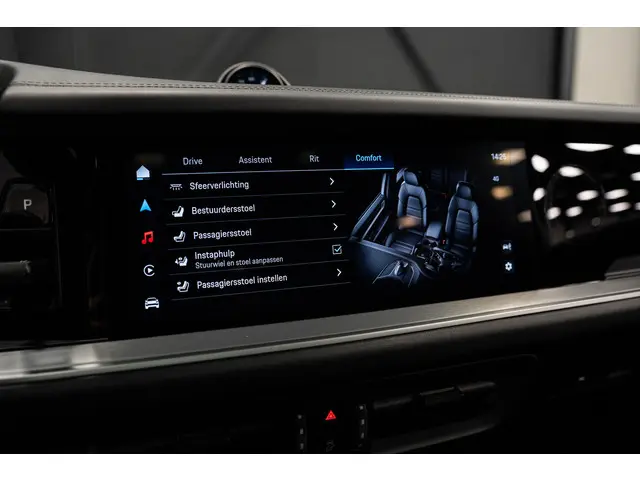 Porsche Cayenne Coupé 3.0 E-Hybrid 2025 Hybride Benzine 41