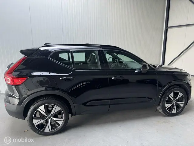 Volvo XC40 1.5 T4 Recharge R-Design 2022 Hybride Benzine 6