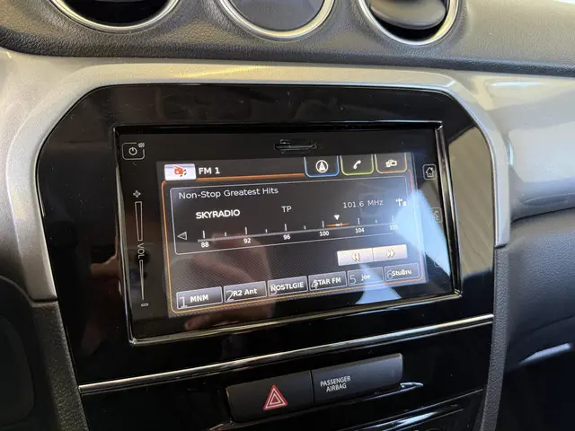 Suzuki Vitara 1.6 Exclusive 2015 Benzine 15