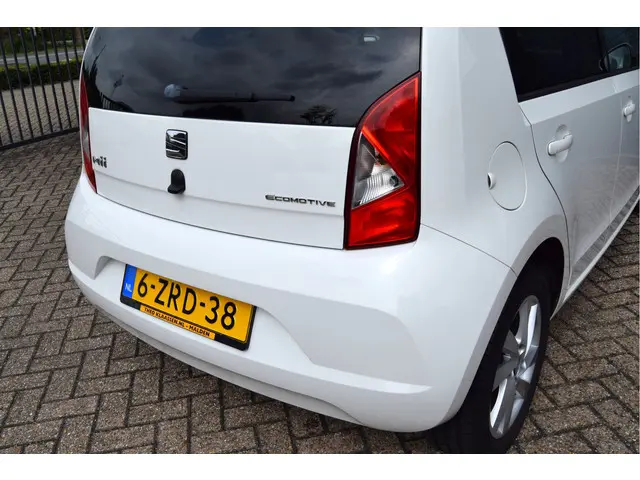 SEAT Mii 1.0 Sport Dynamic 2015 Benzine 9