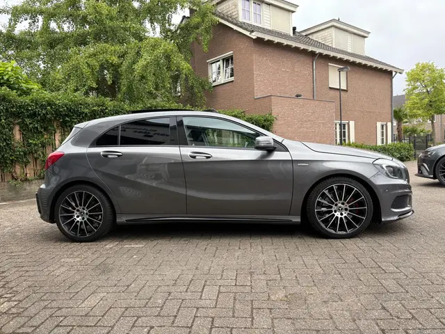 Mercedes-Benz A-Klasse 250 Sport Ambition 2015 Benzine 4