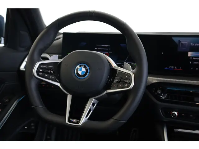 BMW 3 Serie Touring 330e 2025 Hybride Benzine 11