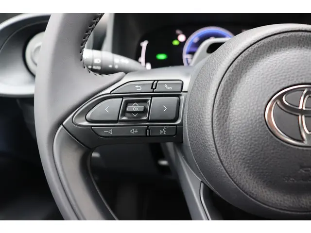 Toyota Aygo X Hybrid 115 Play, 2026 Hybride Benzine 14