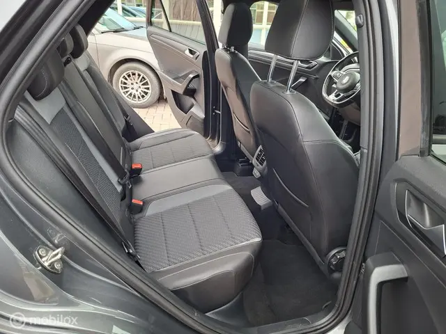 Volkswagen T-Roc 1.5 TSI Sport Business R 2021 Benzine 14