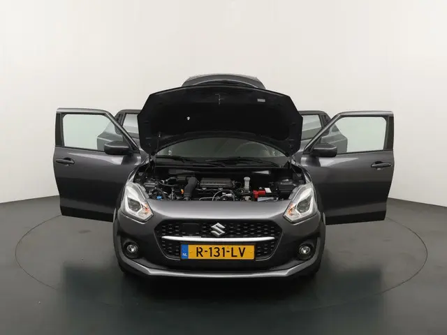 Suzuki Swift 1.2 Select Smart Hybrid 2022 Benzine 24