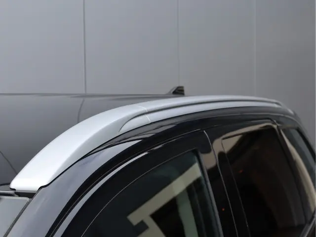 Mitsubishi Outlander 2.4 PHEV 2020 Hybride Benzine 14