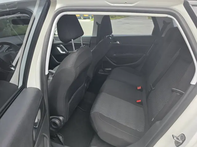 Peugeot 308 SW 1.2 PureTech Blue Lease 2015 Benzine 11