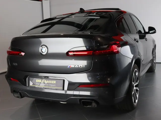 BMW X4 M40i High Executive 2021 Benzine 36