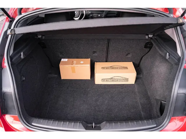 BMW 1 Serie 114i EDE Business+ 2013 Benzine 10