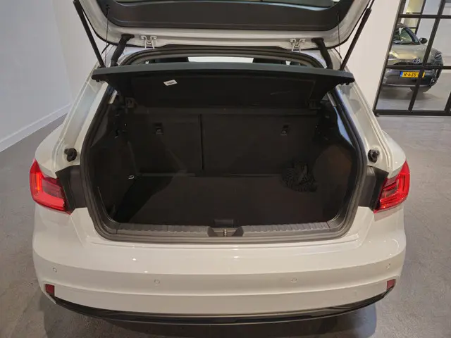 Audi A1 Sportback 25 TFSI epic 2020 Benzine 24