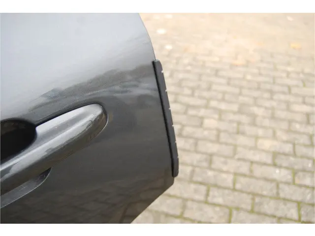 Ford Kuga 2.5 PHEV 243PK ST-Line X 2025 Hybride Benzine 14