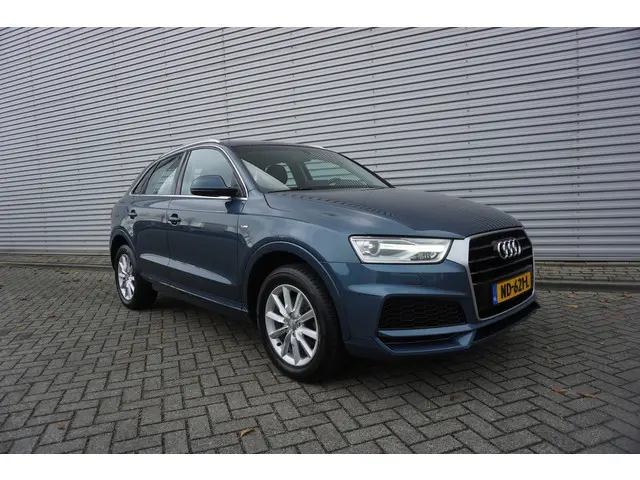 Audi Q3 1.4 TFSI CoD Adrenalin 2017 Benzine 2