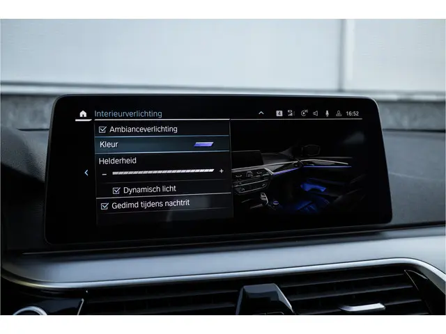 BMW 5 Serie Touring 530e 2021 Hybride Benzine 57