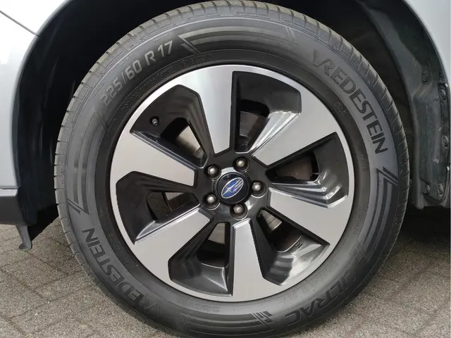 Subaru Forester 2.0 Premium 2017 Benzine 10