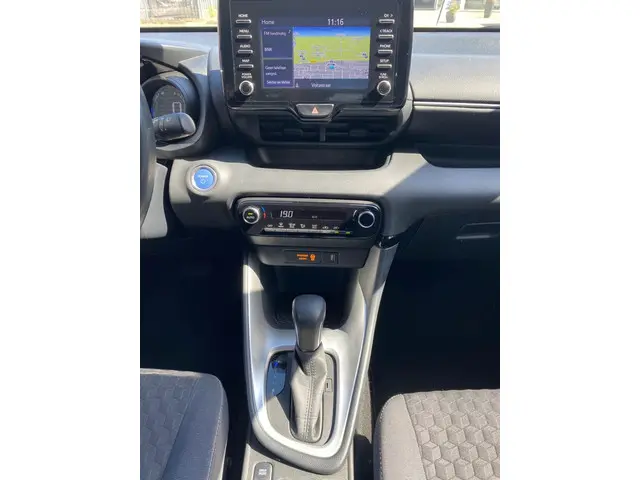 Toyota Yaris 1.5 Hybrid Dynamic 2021 Hybride Benzine 11