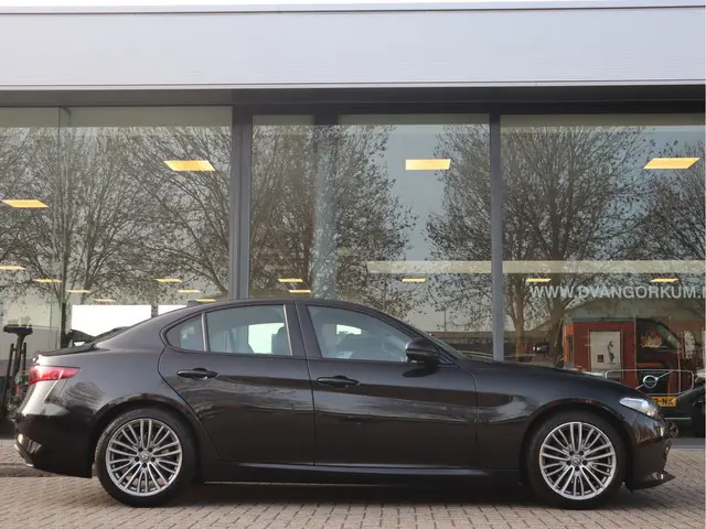 Alfa Romeo Giulia 2.0T Super 2018 Benzine 5