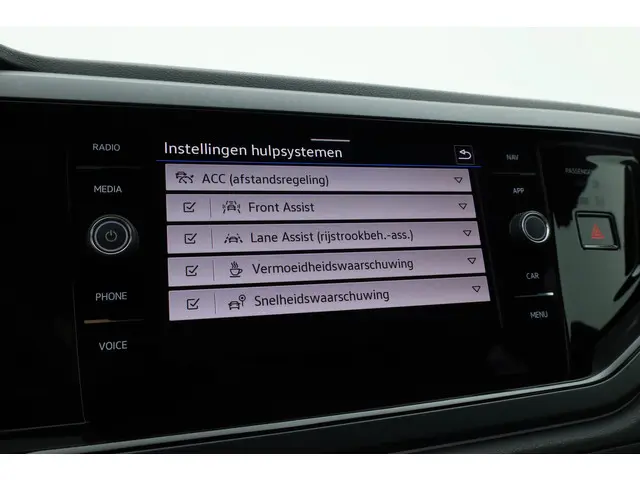 Volkswagen Polo 1.0 TSI R-Line DSG 2025 Benzine 22