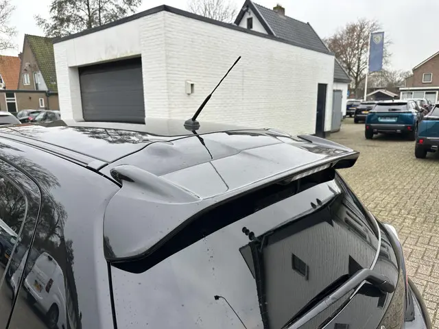 Mitsubishi Space Star 1.2 Intense 2022 Benzine 38