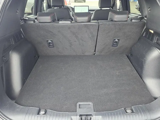 Ford Kuga 2.5 PHEV ST-Line X 2025 Hybride Benzine 11