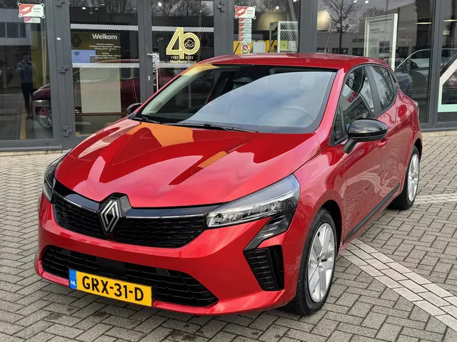 Renault Clio TCe 90 evolution 2024 Benzine 2