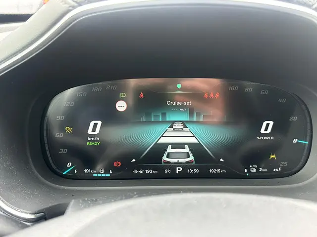 MG EHS 1.5 TGDI Luxury 2023 Hybride Benzine 22