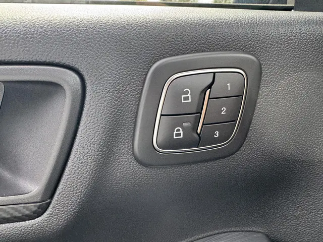 Ford Kuga 2.5 PHEV ST-Line X 2026 Hybride Benzine 19