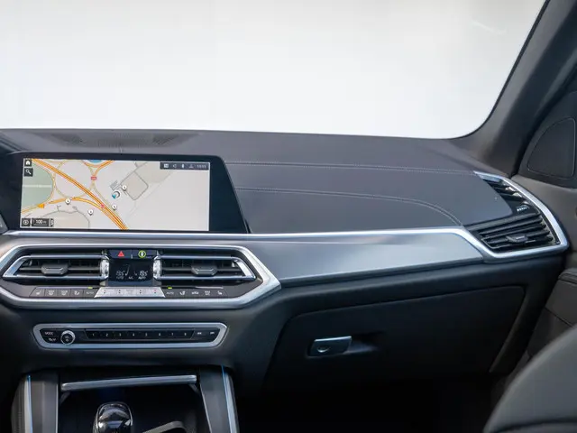 BMW X5 xDrive45e 2022 Hybride Benzine 47