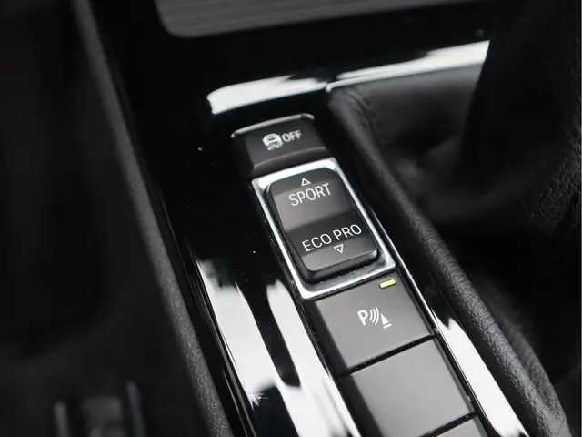 BMW X1 sDrive18i 136 PK High Executive 2017 Benzine 18