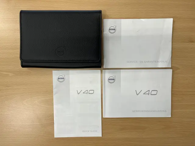 Volvo V40 2.0 T3 Momentum 2016 Benzine 83