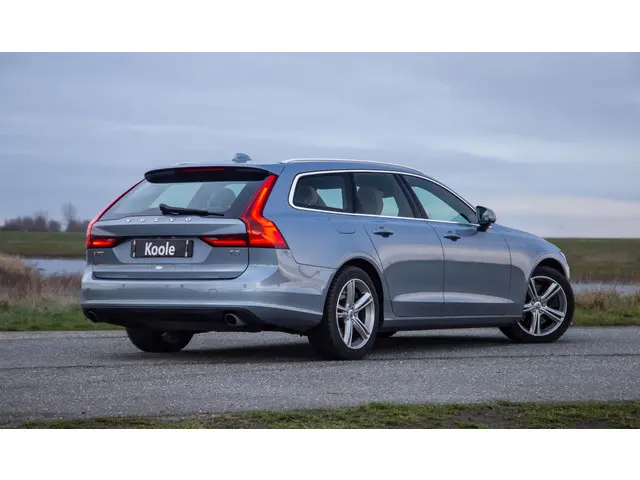 Volvo V90 2.0 T5 Momentum 2017 Benzine 8