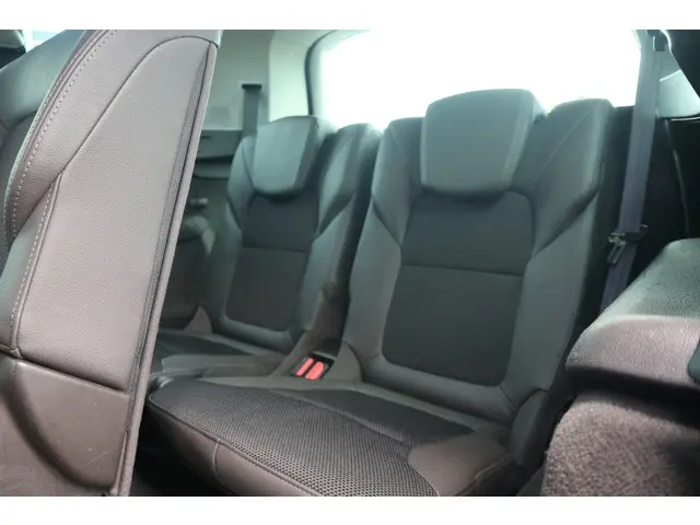 Renault Espace 1.8 TCe Limousin 7p. 2018 Benzine 6