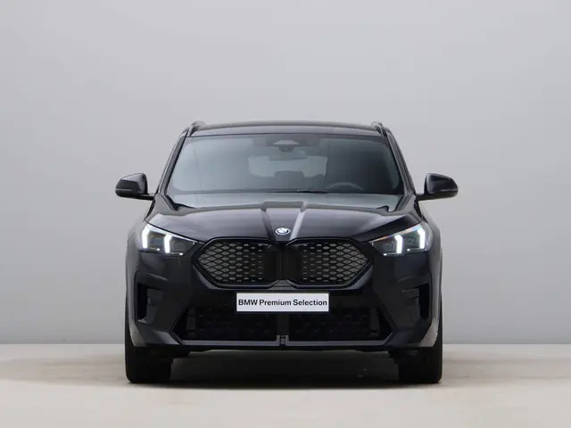 BMW iX2 eDrive20 65kWh 2024 Elektrisch 6