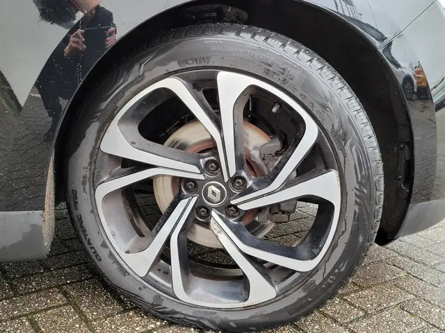 Renault Scénic 1.2 TCe Bose 2016 Benzine 28