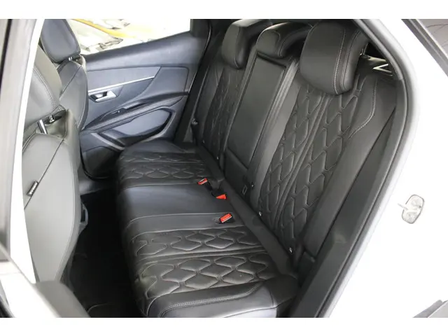 Peugeot 3008 1.2 PureTech GT Line 130 PK. 2017 Benzine 6