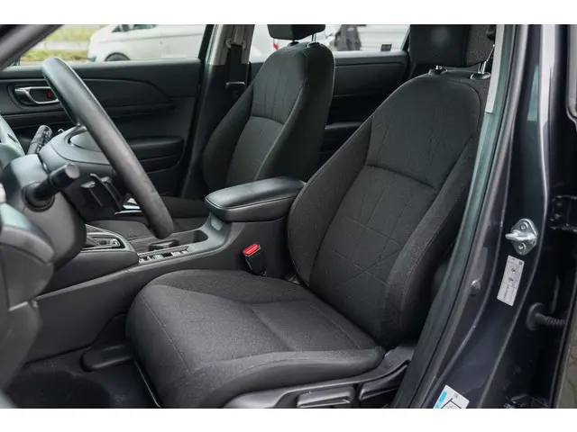 Honda HR-V 1.5i e:HEV ELEGANCE 2022 Hybride Benzine 8