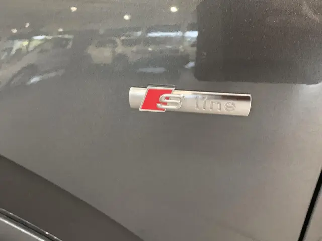 Audi Q2 35 TFSI S Edition 2021 Benzine 25