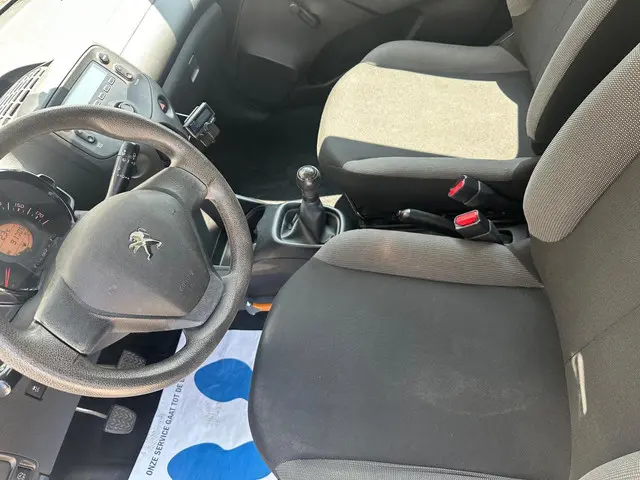 Peugeot 108 1.0 e-VTi Access/ zeer zuinig 2016 Benzine 7