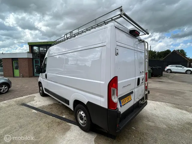 Fiat Ducato bestel 35 2.3 MultiJet L2H2 DC 2021 Diesel 13