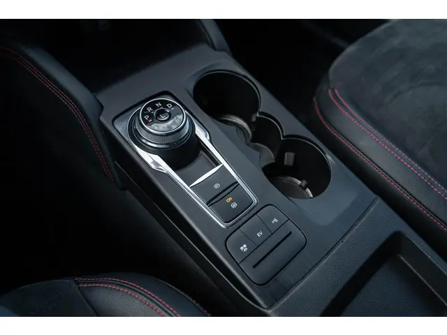 Ford Kuga 2.5 PHEV ST-Line X 2023 Hybride Benzine 37