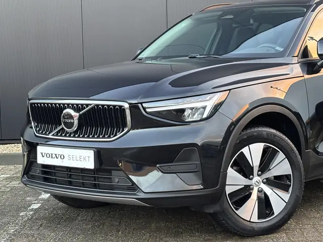 Volvo XC40 2.0 B3 Essential 2023 Benzine 2