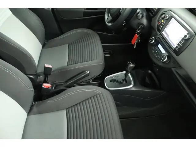 Toyota Yaris 1.5 Hybrid Energy 2018 Hybride Benzine 61