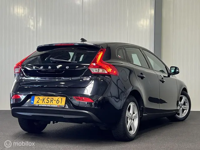 Volvo V40 1.6 D2 Kinetic [ NAP navigatie pdc ] 2013 Diesel 6