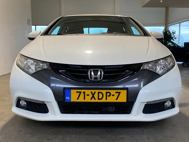 Honda Civic 1.4 16V 5drs 1e eig. Navi NL-auto 2012 Benzine 6