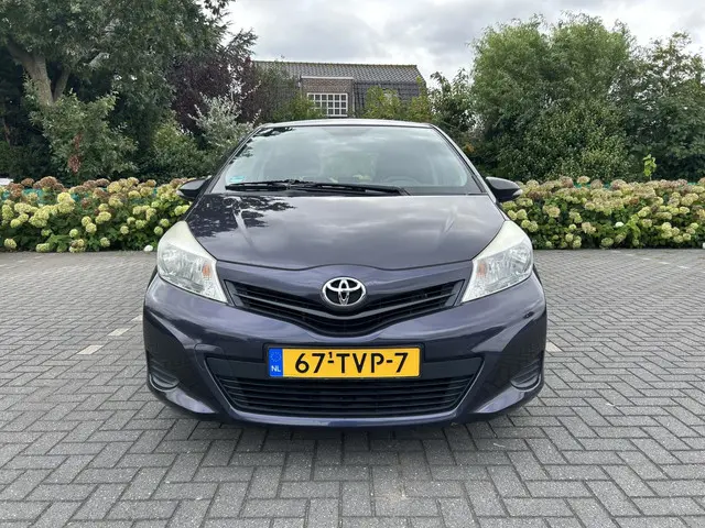 Toyota Yaris 1.3 VVT-i Comfort 2012 Benzine 16