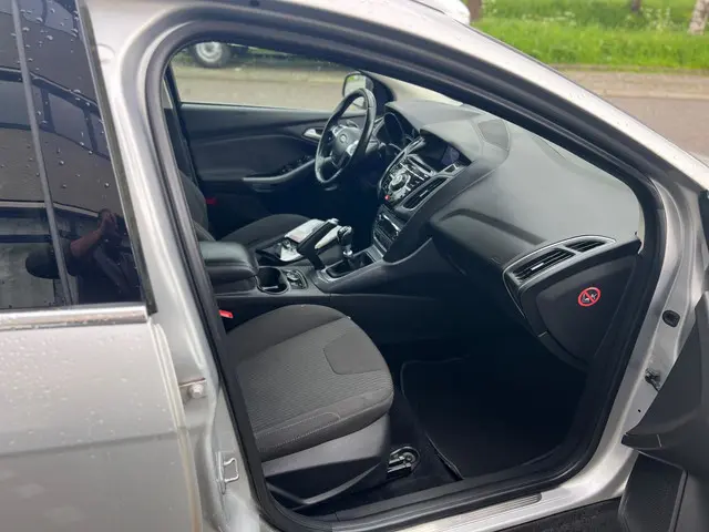 Ford Focus 1.0 EcoBoost Titanium 2013 Benzine 12