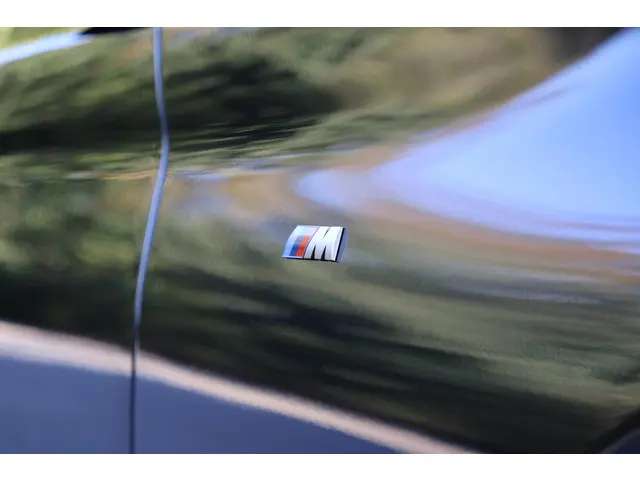 BMW 5 Serie M550i xDrive Executive 2018 Benzine 12